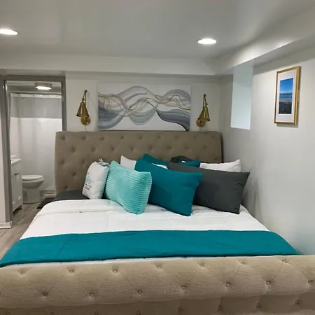 One Bedroom, Downtown Atl Private Apartment!